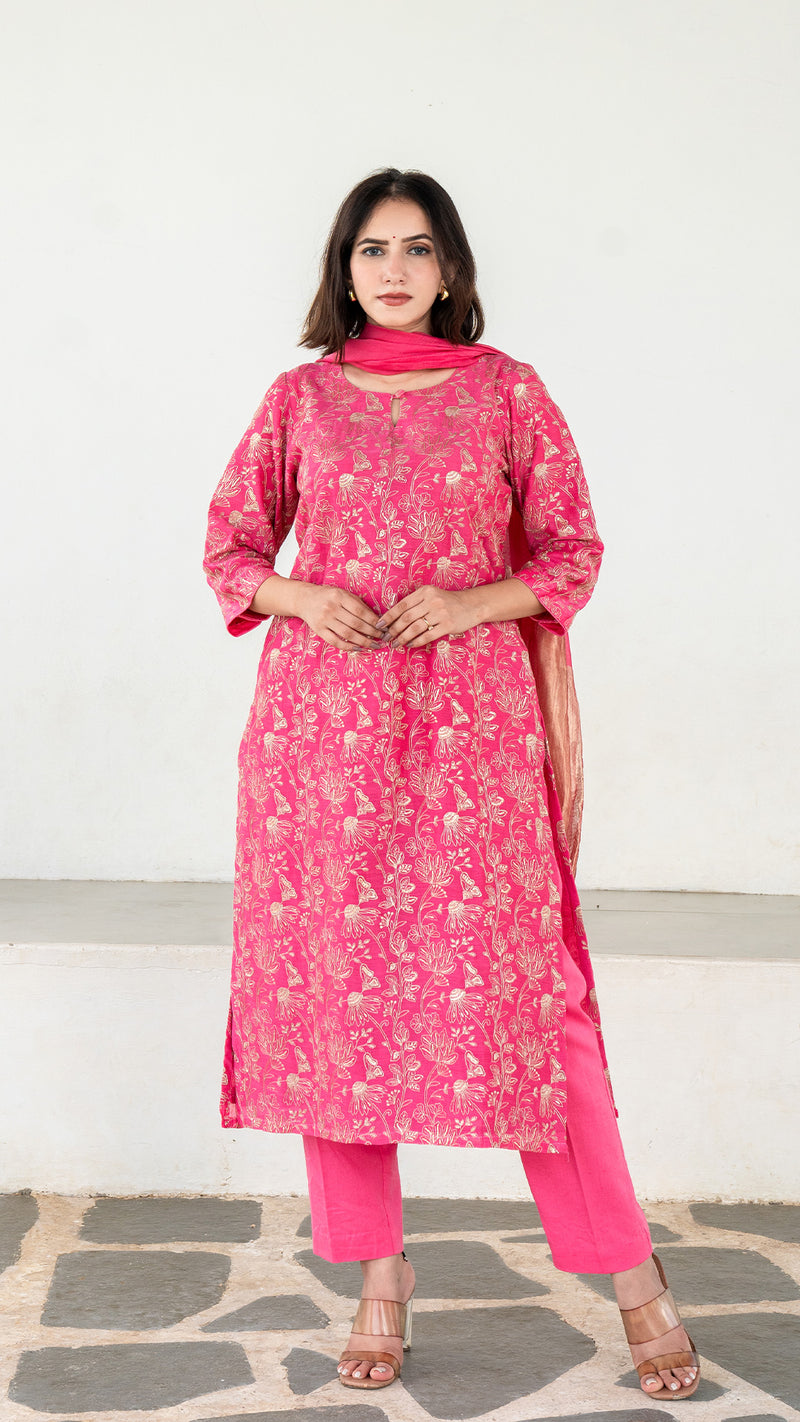 Alizeh Emboridered Chanderi Kurta Set - Pink