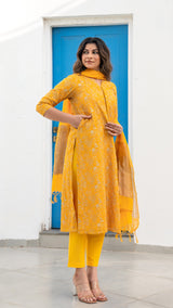 Alisha Emboridered Chanderi Kurta Set - Yellow