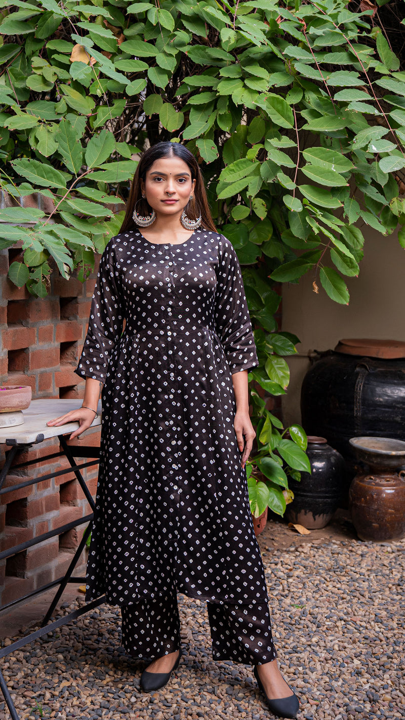 Bandhani Kurta Set In Silk - Black