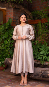 Meera Chanderi Silk Anarkali Kurta In Grey