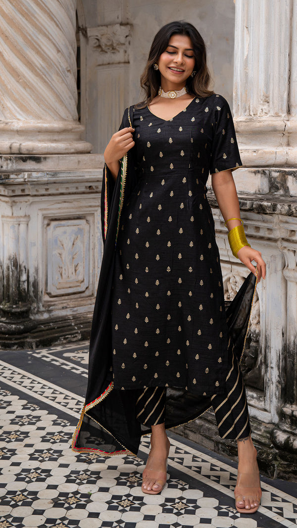 Amee Black Kurta Set In Silk